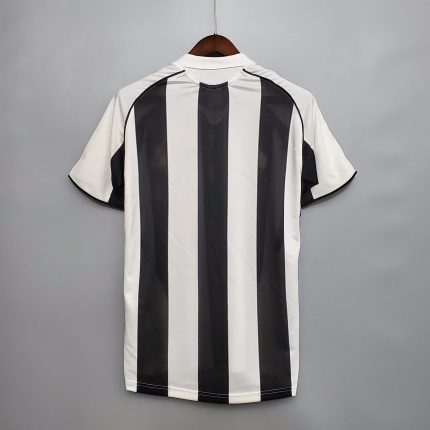 Camiseta Retro Newcastle United 2005-06 - Fútbol Club Vintage