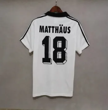 Matthäus Alemania 1980 - Fútbol Club Vintage