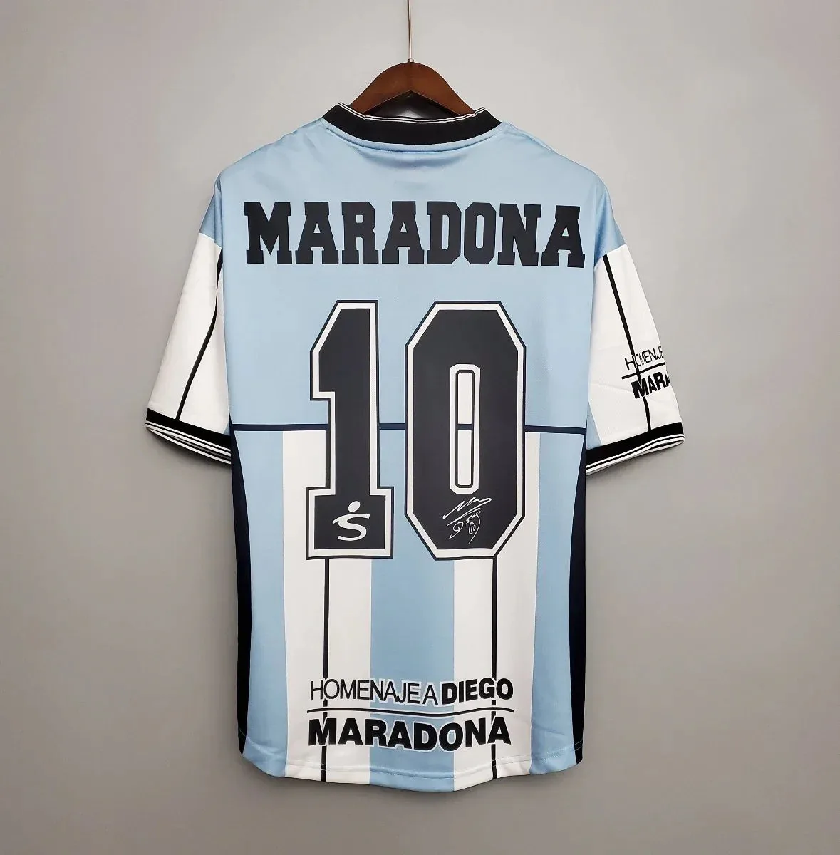 images Argentina Maradona Conmemoración 2001 - Fútbol Club Vintage