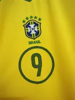 Camiseta Retro Ronaldo Brasil 2004 - Fútbol Club Vintage