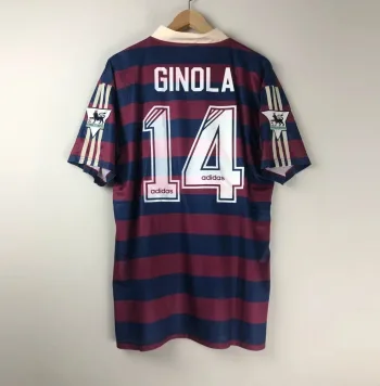 Camiseta Retro Ginola Newcastle United FC Visitante 1995-96 - Fútbol Club Vintage
