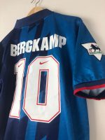 Camiseta Bergkamp Arsenal FC Visitante 1995-96 Retro - Fútbol Club Vintage