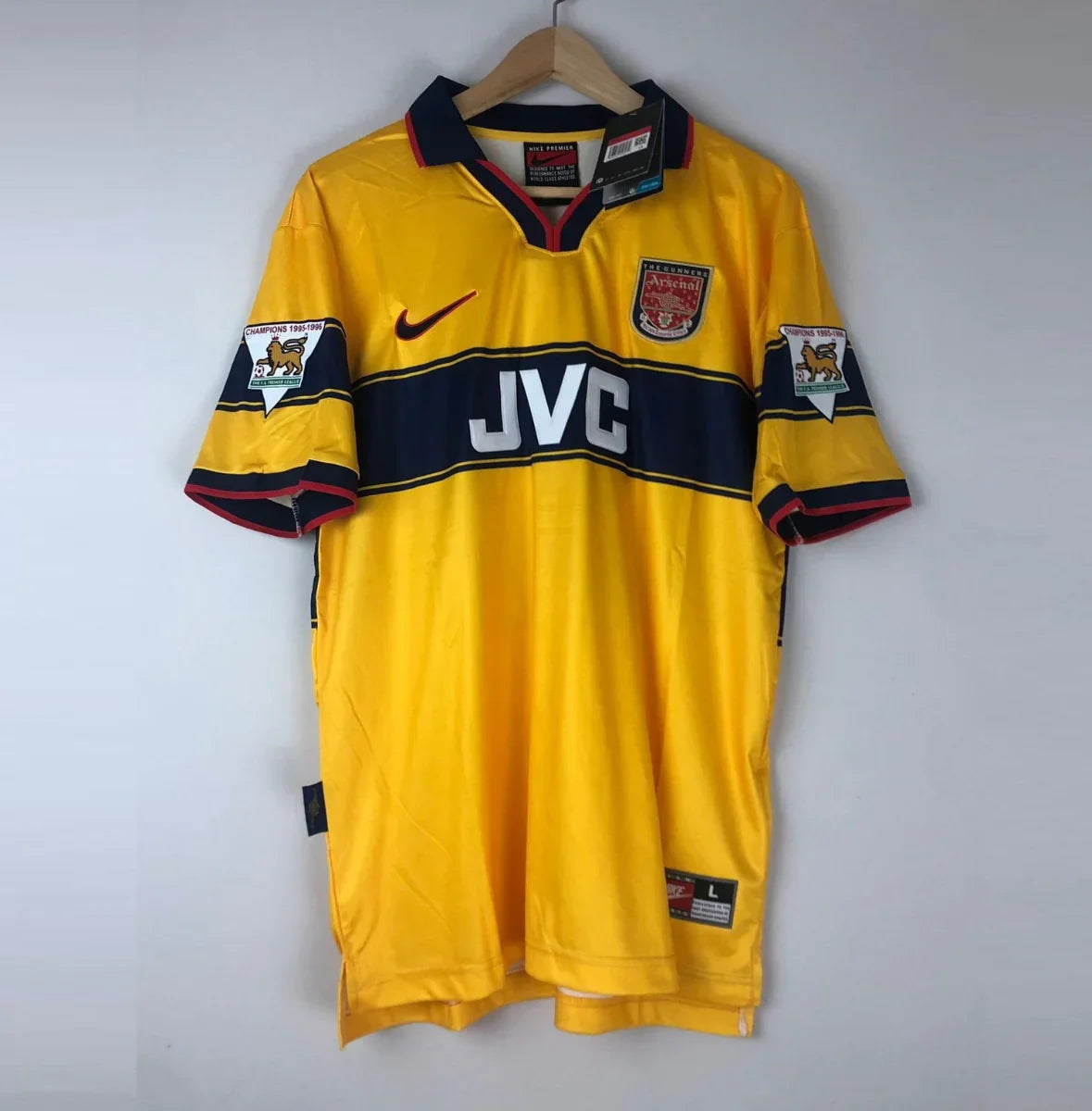 Camiseta Bergkamp Arsenal FC Visitante 1998-99 Retro - Fútbol Club Vintage