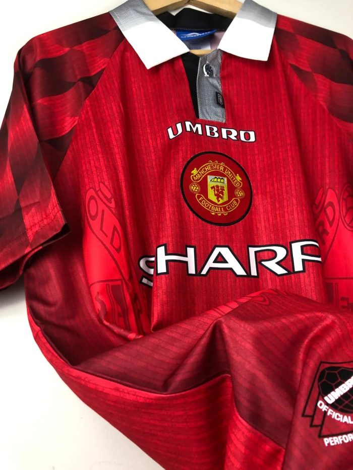 Camiseta Retro Cantona Manchester United FC 1996 - Fútbol Club Vintage