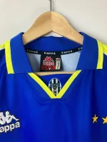 Camiseta Retro Zidane Juventus de Turín Visitante 1995-97 - Fútbol Club Vintage