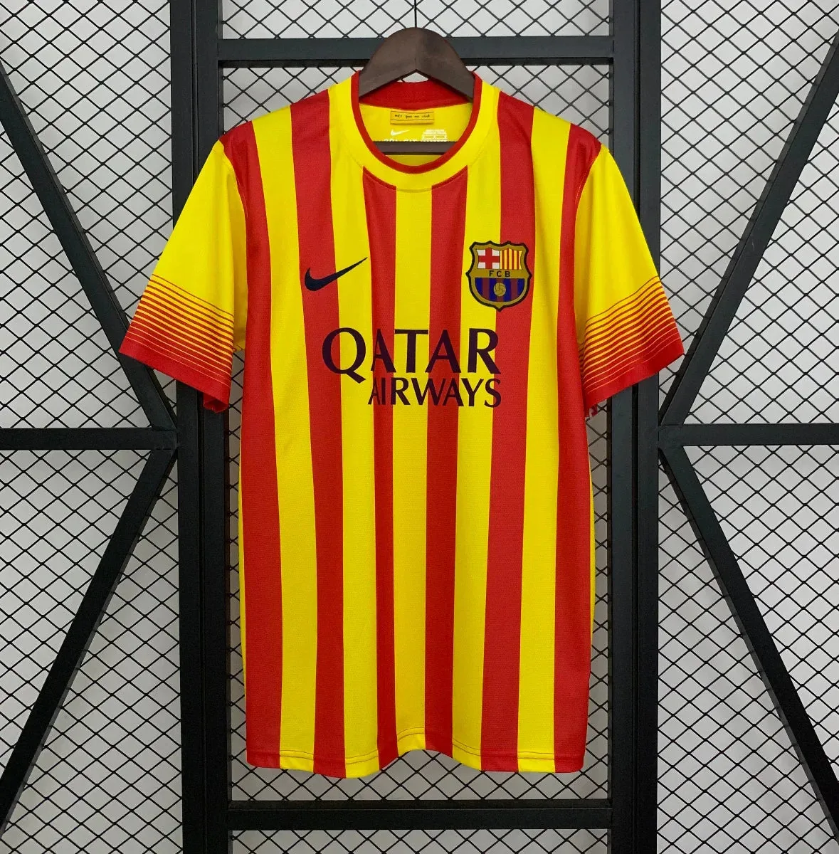 images Camiseta Retro FC Barcelona Visitante 2013-14 - Fútbol Club Vintage