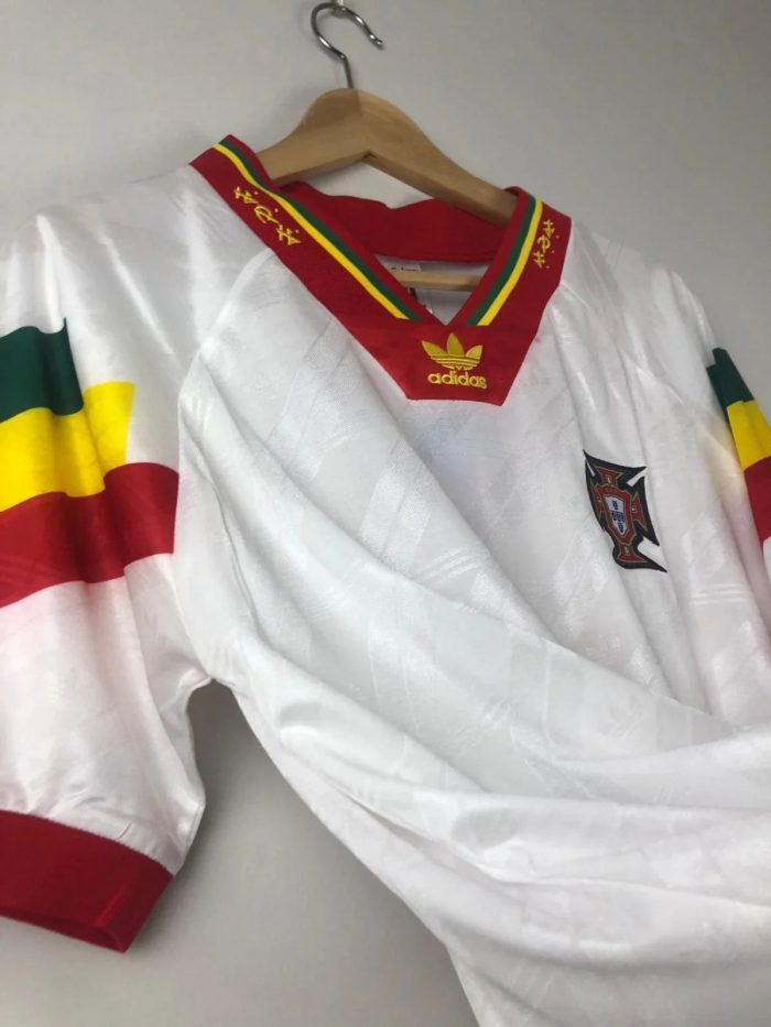 Camiseta Retro Luis Figo Portugal Visitante 1992-94 - Fútbol Club Vintage