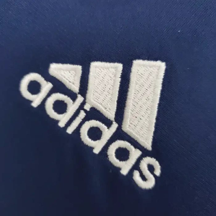 Camiseta Retro Real Madrid Visitante 2005-06 - Fútbol Club Vintage
