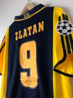 Camiseta Retro Zlatan Ibrahimovic AFC Ajax Visitante 2000-01 - Imagen 6