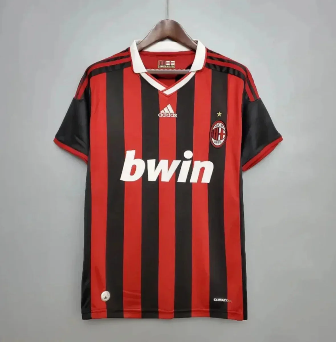images Camiseta Retro AC Milán 2009-10 - Fútbol Club Vintage