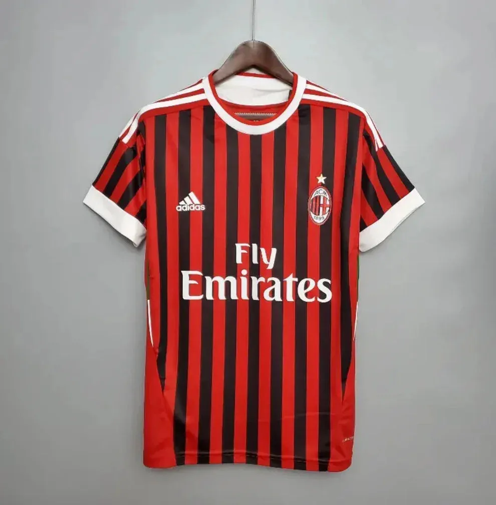 images Camiseta Retro AC Milán 2010-11 - Fútbol Club Vintage