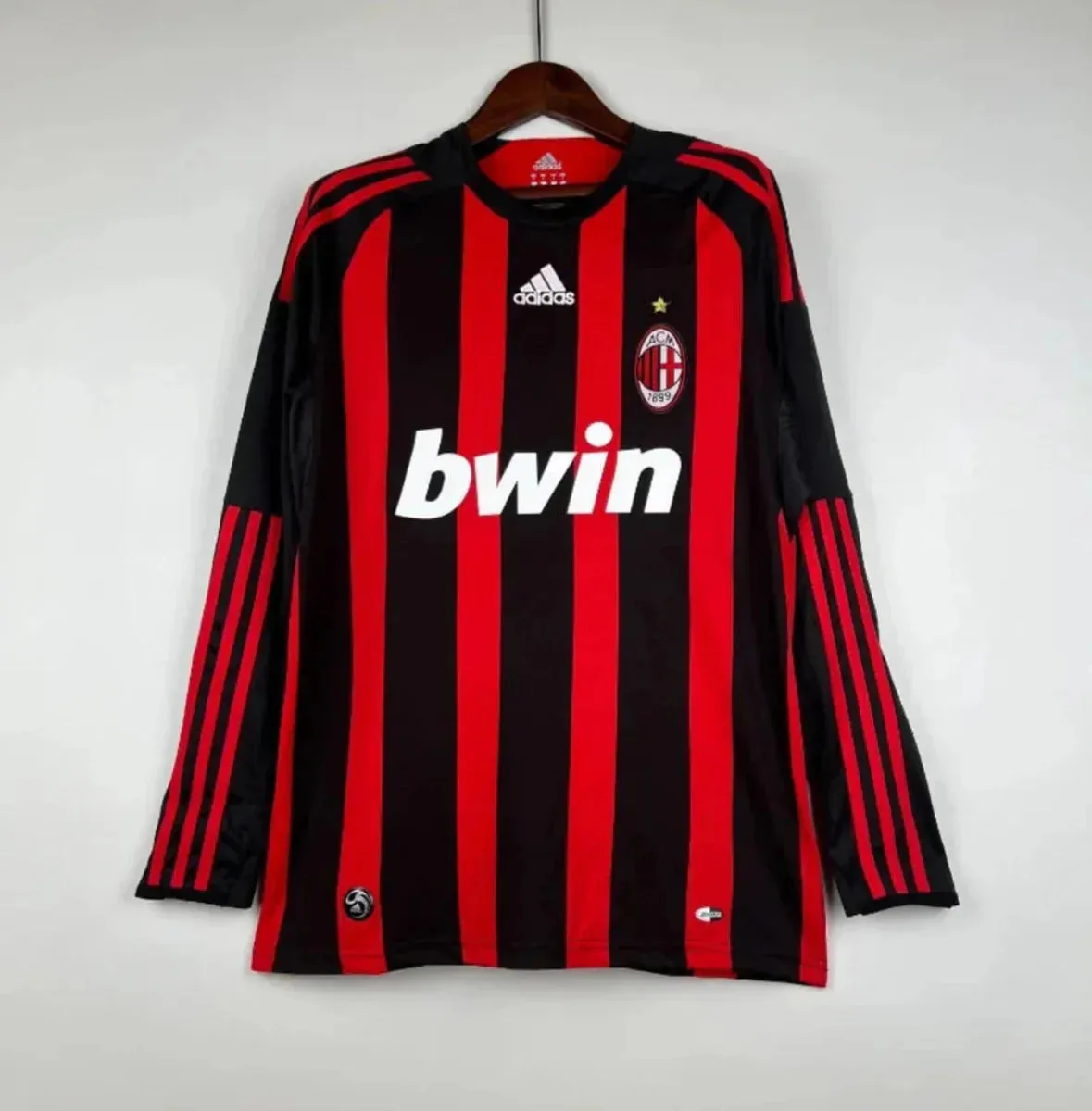 images Camiseta Retro AC Milán Manga Larga 2008-09 - Fútbol Club Vintage