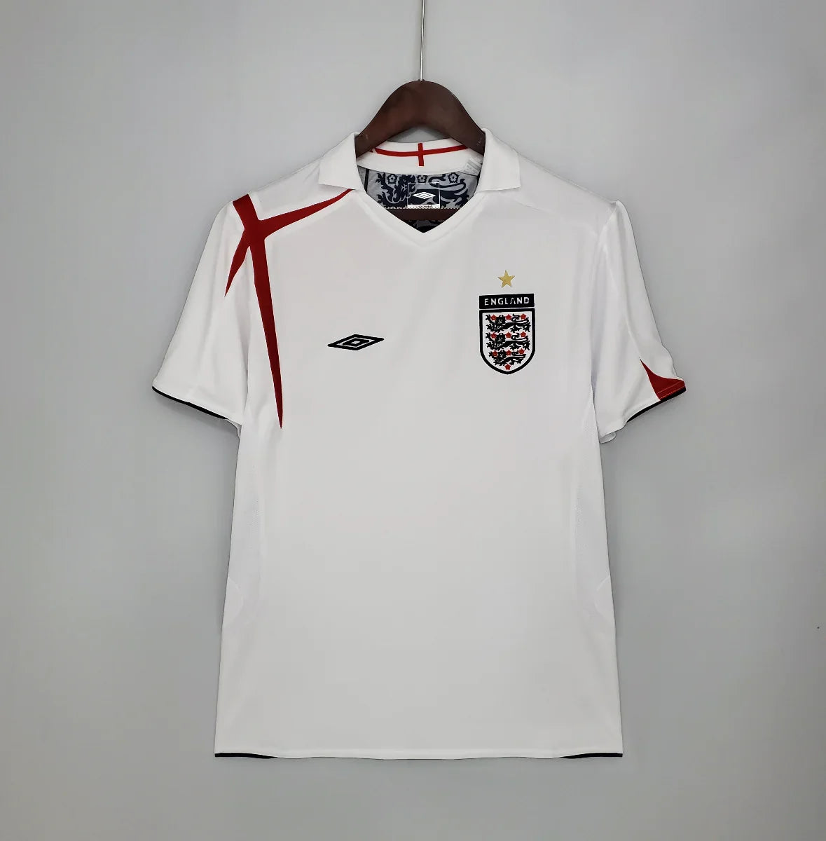 Camiseta Retro Inglaterra 2006 - Fútbol Club Vintage