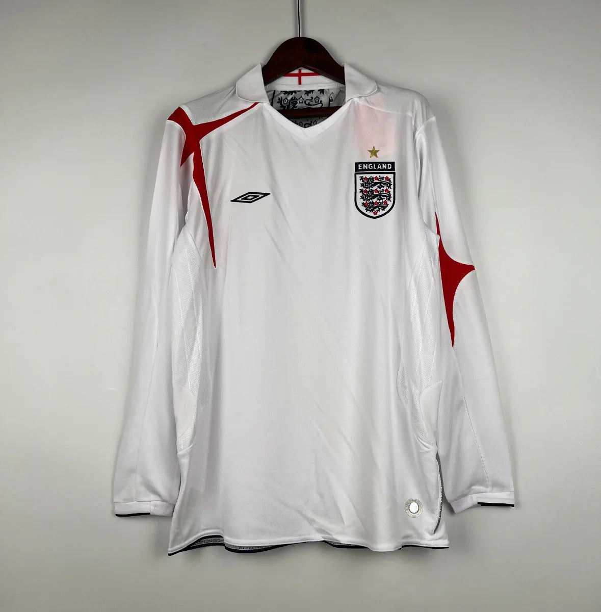 Camiseta Retro Inglaterra Mangas Largas 2006 - Fútbol Club Vintage