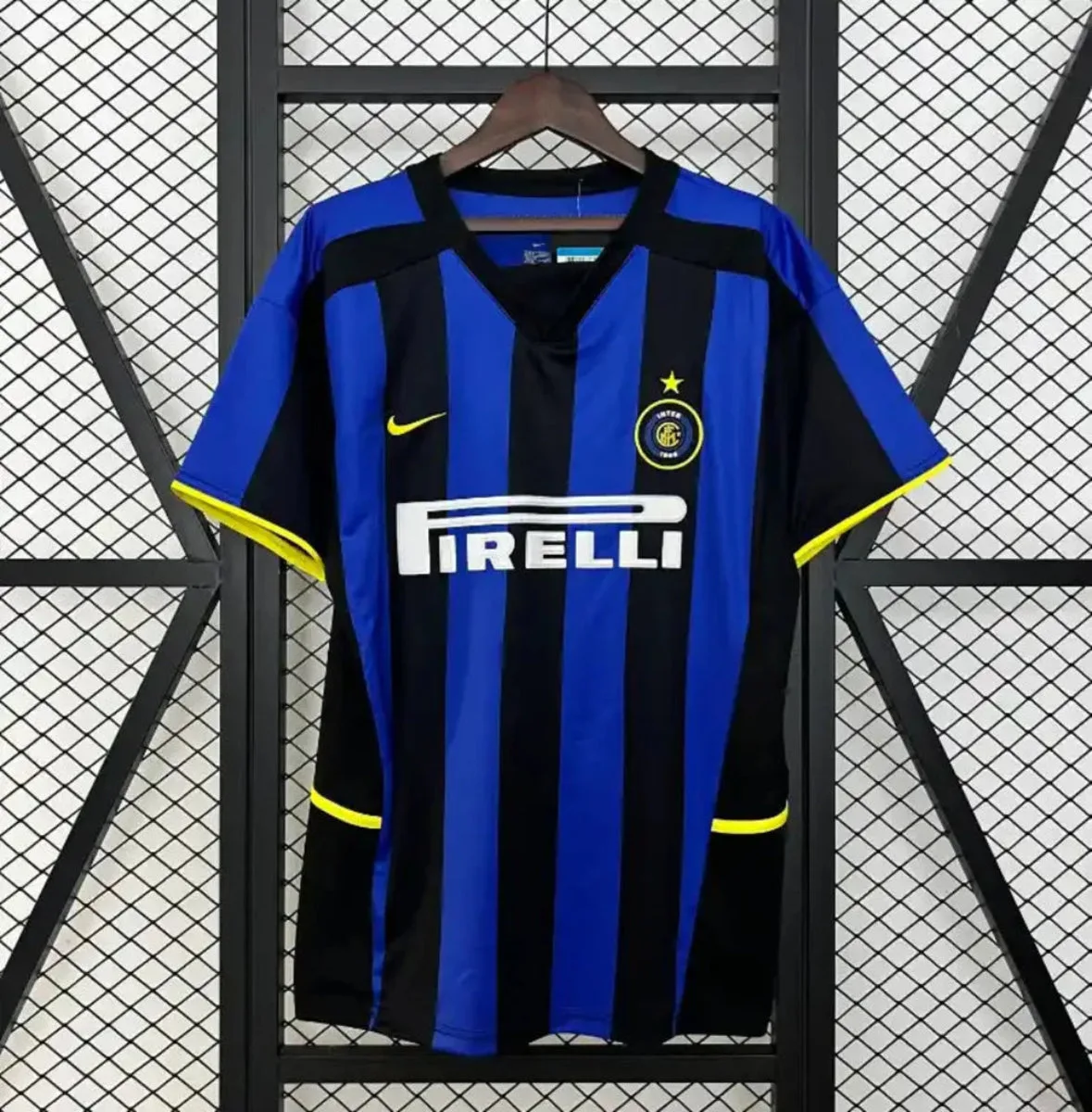 images Camiseta Retro Inter Milán 2002-03 - Imagen 1