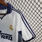 Camiseta  Retro Real Madrid 2000-01 - Imagen 9