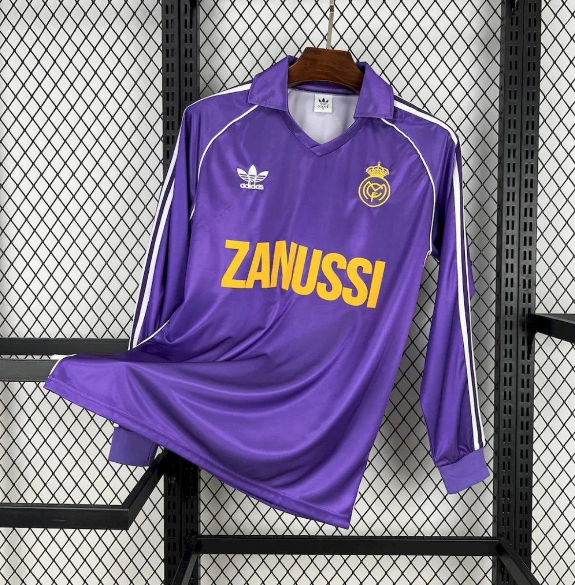 Camiseta Retro Real Madrid Manfa Larga Visitante 1984 - Fútbol Club Vintage