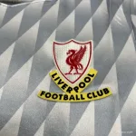 Camiseta Liverpool FC Edición Beatles 2024 - Imagen 3