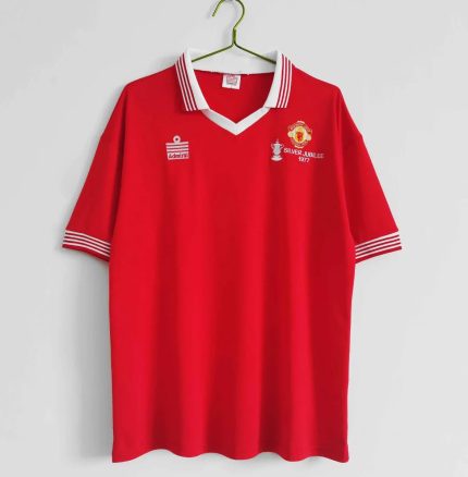 Camiseta Retro Manchester United FC 1977 - Fútbol Club Vintage