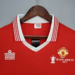 Camiseta Retro Manchester United FC 1977 - Fútbol Club Vintage