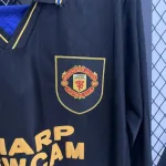 Camiseta Retro Manchester United Manga Larga Visitante 1993-94 - Fútbol Club Vintage