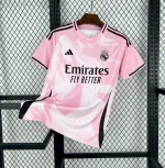 Real Madrid Edición Especial Rosa 2024-25 - Fútbol Club Vintage