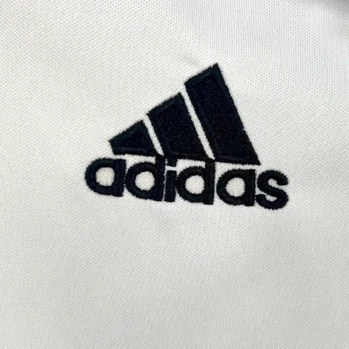 Camiseta Clásica Real Madrid 2001-02 - Fútbol Club Vintage