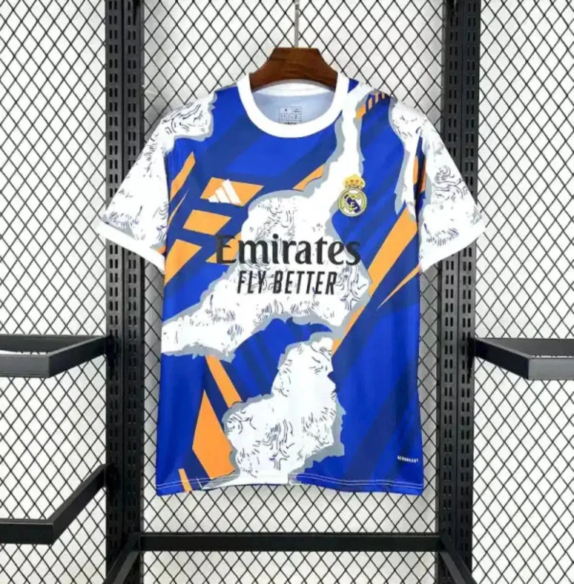 images Camiseta Real Madrid Edición Especial 2025-26 - Fútbol Club Vintage