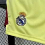 Real Madrid Niños Portero Amarillo 2025-26 - Fútbol Club Vintage