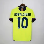 Camiseta Retro Ronaldinho FC Barcelona Visitante 2005-06 - Fútbol Club Vintage