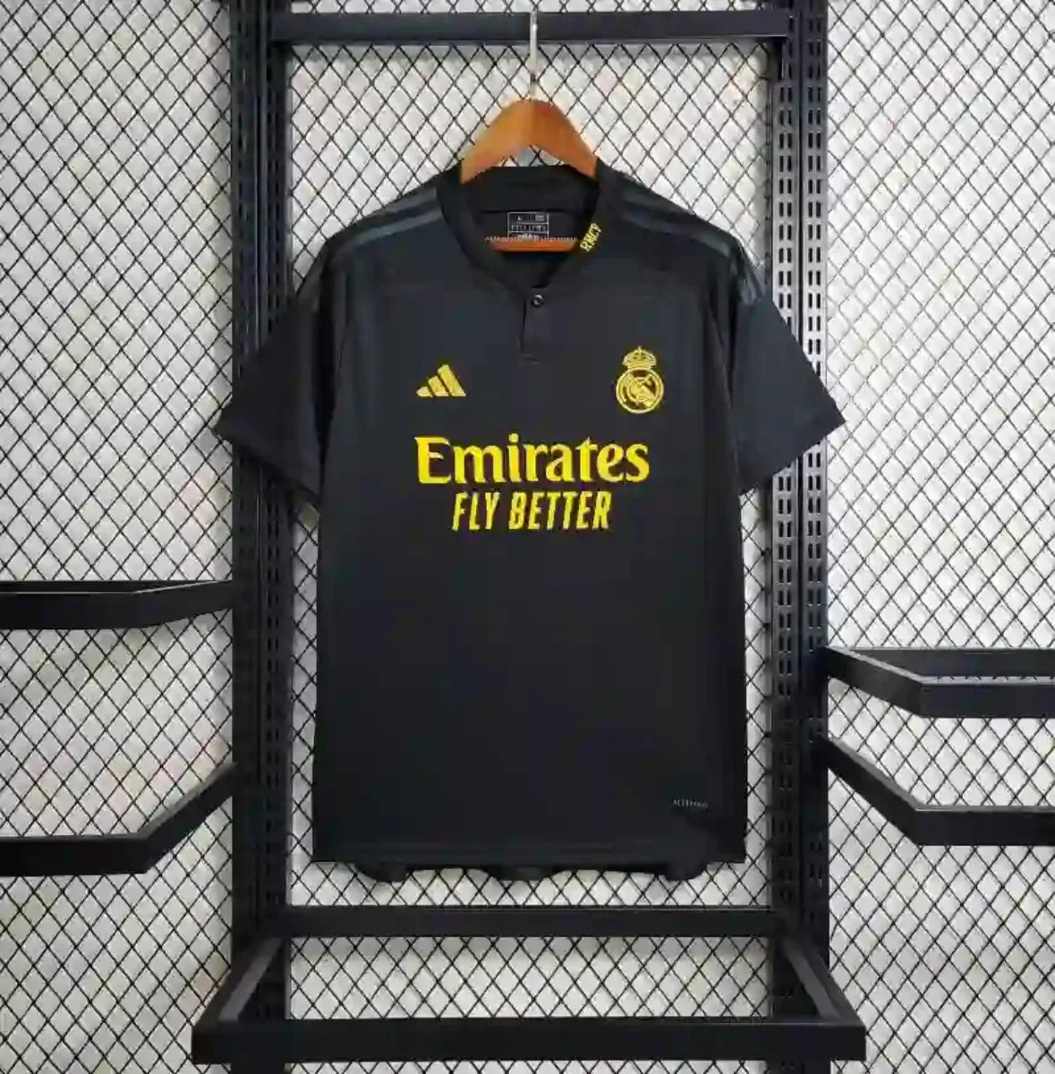 Real Madrid Visitante (3º) 2023-24 Real Madrid Visitante (3º) 2023-24 - Fútbol Club Vintage