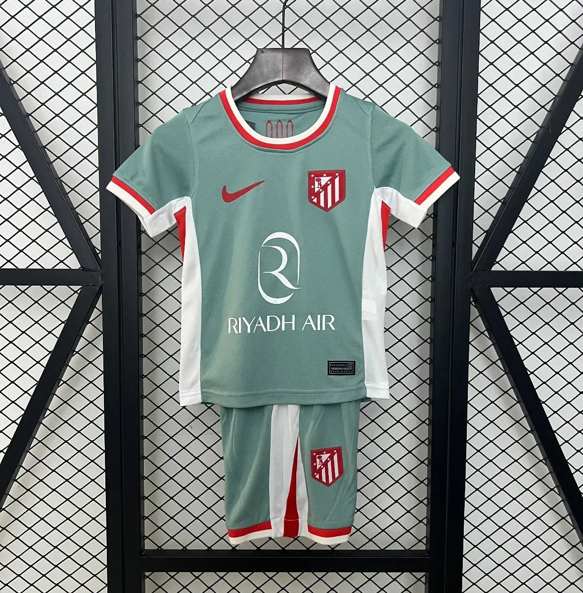 images Atlético de Madrid Visitante Niños 2024-25 - Fútbol Club Vintage