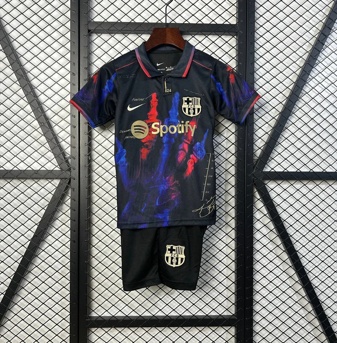 images FC Barcelona Niños Edición Especial 2025-26 - Fútbol Club Vintage