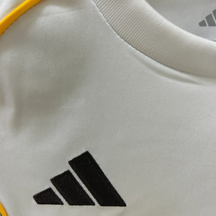 Real Madrid Niños 2025-26 - Fútbol Club Vintage