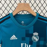 Retro Real Madrid Visitante 3ª Niños 2017-18 - Fútbol Club Vintage