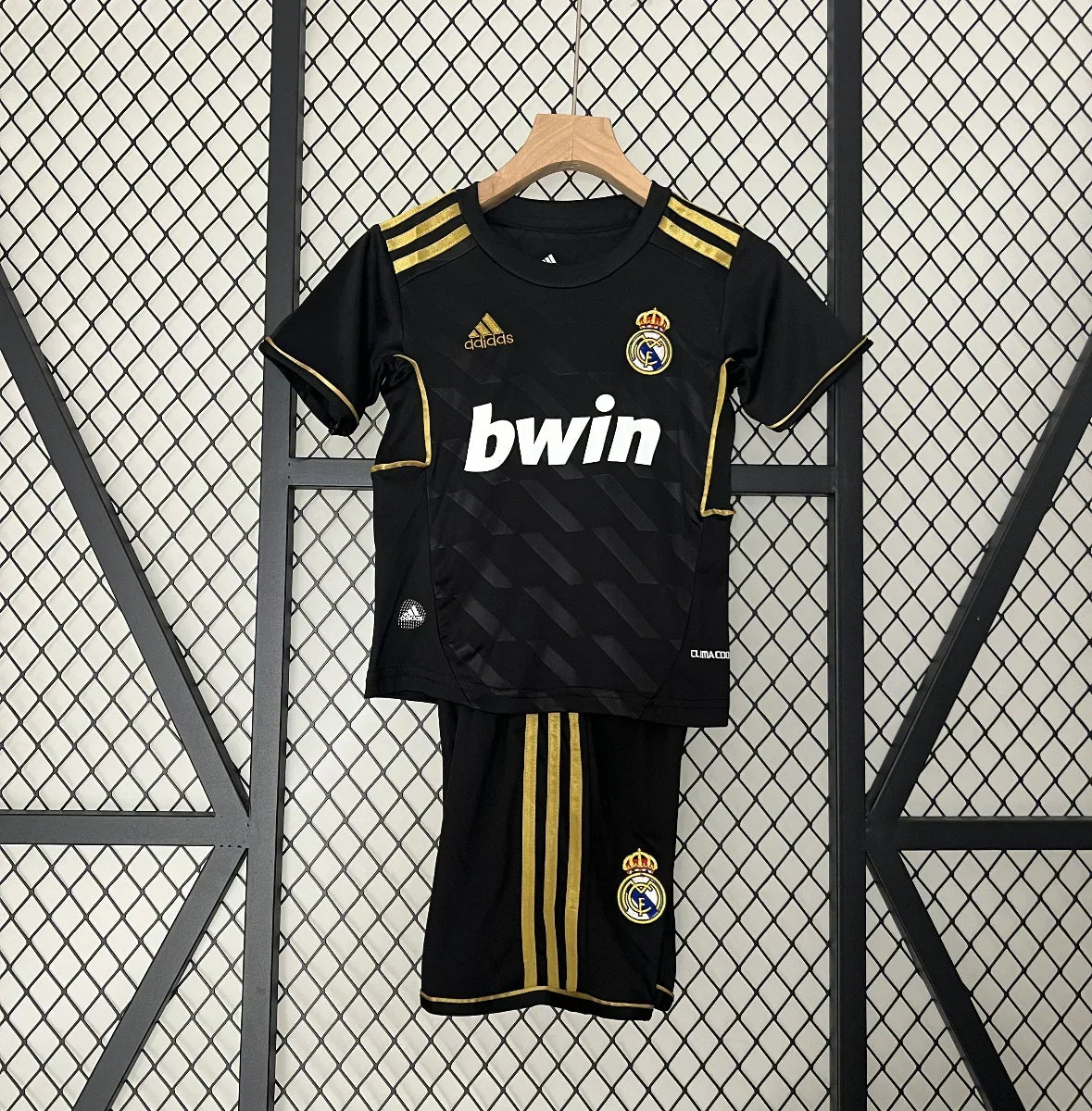 Retro Real Madrid Visitante Niños 2011-12 - Fútbol Club Vintage