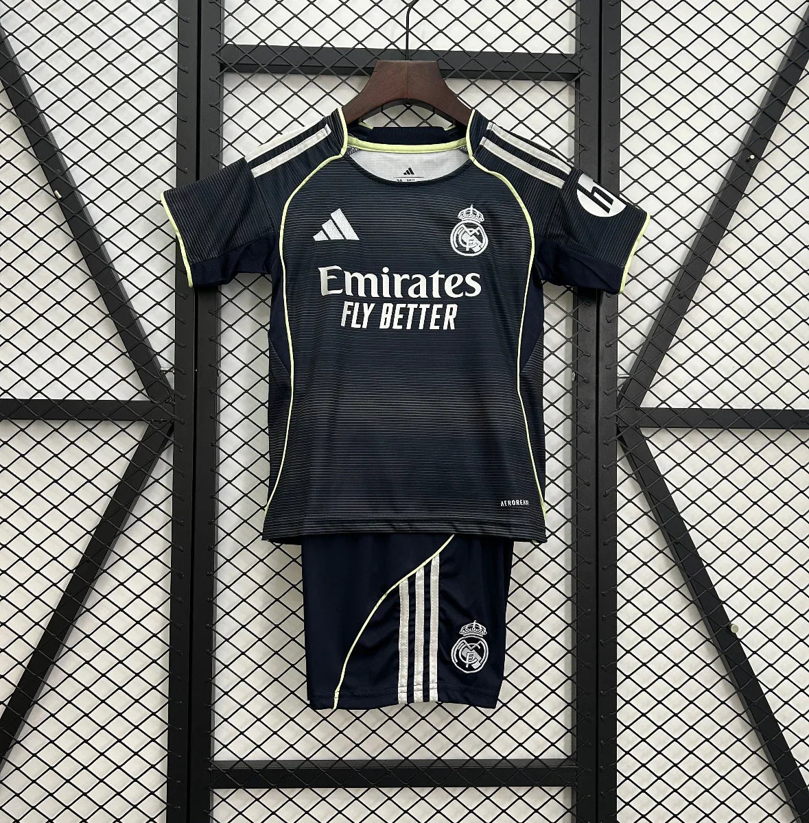 Real Madrid Niños Visitante 2025-26 - Fútbol Club Vintage