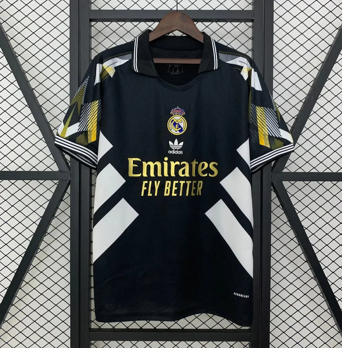 images Camiseta Real Madrid Edición Especial 2025-26 - Fútbol Club Vintage