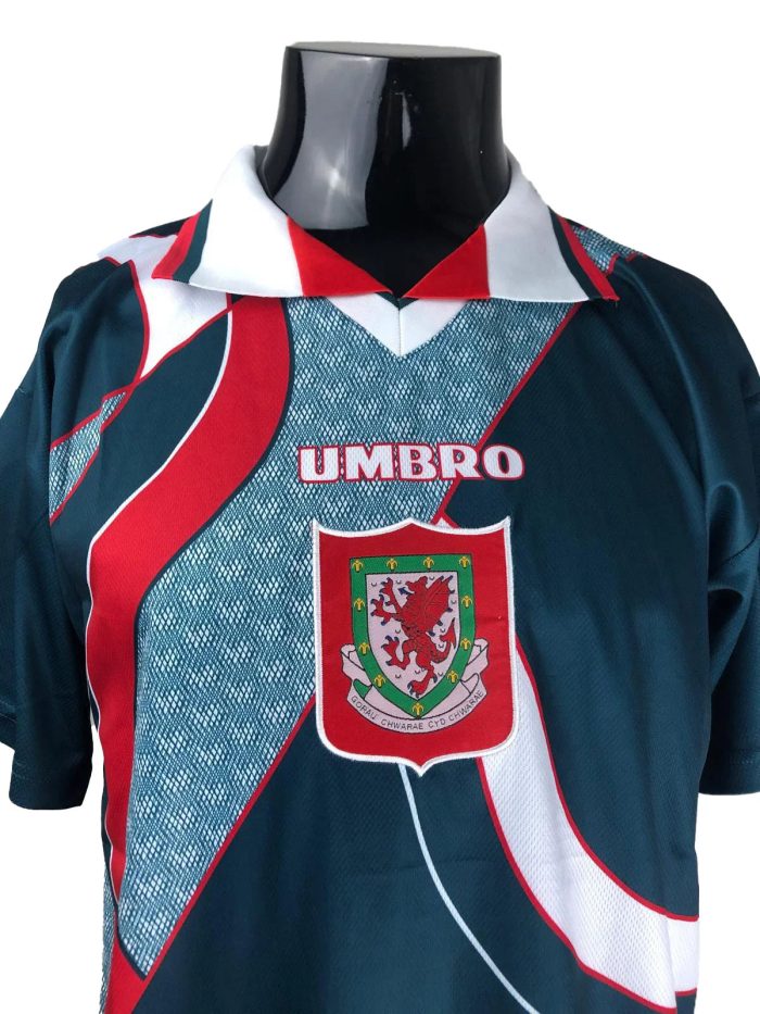 Retro Gales Visitante 1994 - Fútbol Club Vintage