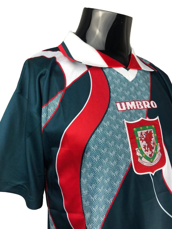 Retro Gales Visitante 1994 - Fútbol Club Vintage