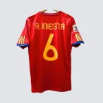Camiseta Retro España 2010-11 Andrés Iniesta - Fútbol Club Vintage