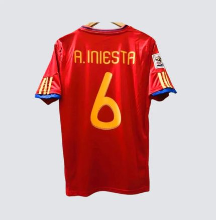 Camiseta Retro España 2010-11 Andrés Iniesta - Fútbol Club Vintage
