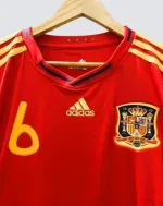 Camiseta Retro España 2010-11 Andrés Iniesta - Fútbol Club Vintage