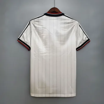 Camiseta Retro Manchester United FC Visitante 1983 - Fútbol Club Vintage
