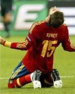 Camiseta Retro España 2012-13 Sergio Ramos - Fútbol Club Vintage