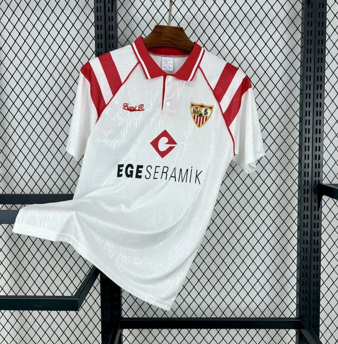 images Camiseta Retro Sevilla FC (EGESERAMIK) 1992-93 - Fútbol Club Vintage